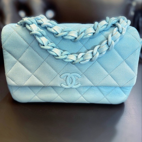 CHANEL My Everything Gradient Blue Ombre Shaded Quilted Caviar Medium Flap Bag - Picture 13 of 16